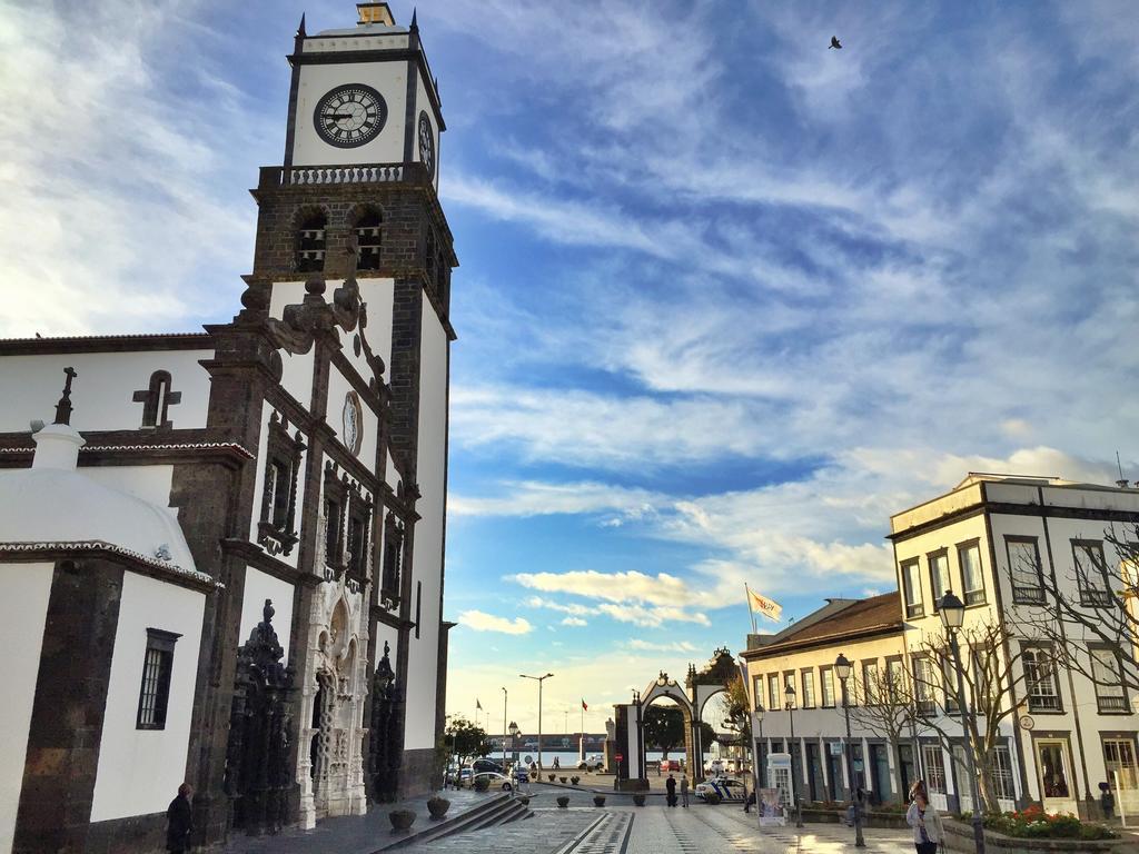 Comercial Boutique Guest House Ponta Delgada Buitenkant foto