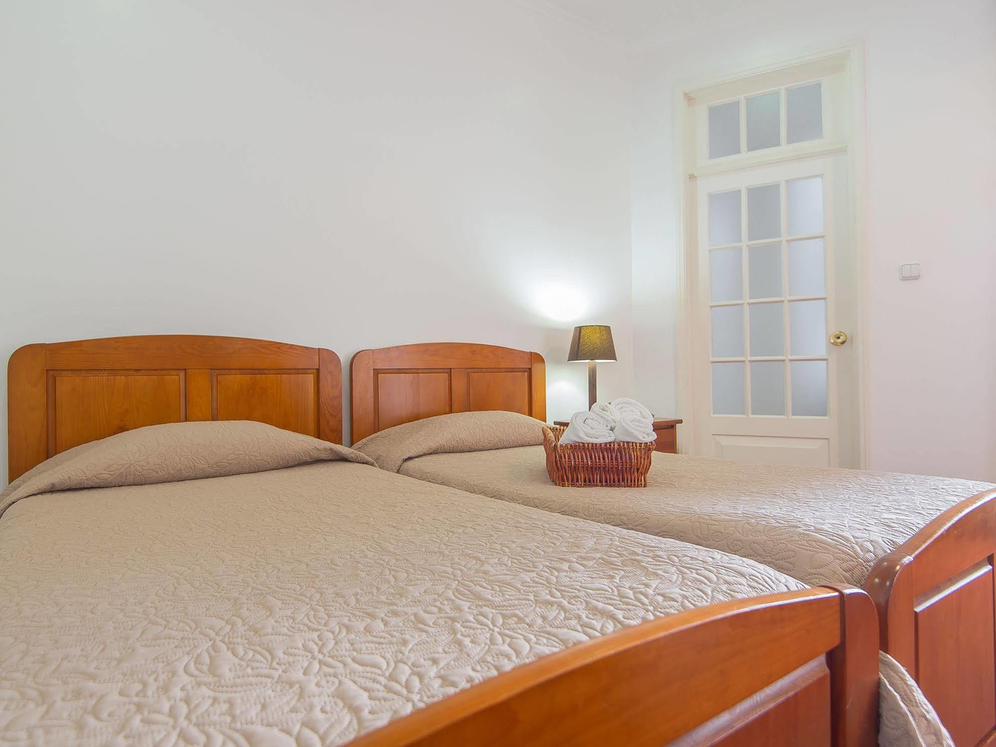 Comercial Boutique Guest House Ponta Delgada Buitenkant foto