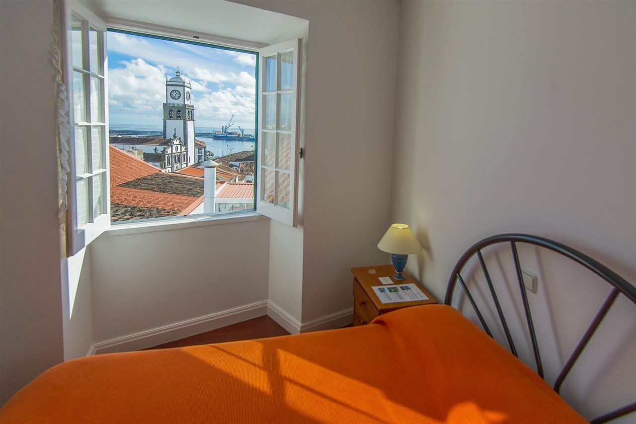 Comercial Boutique Guest House Ponta Delgada Buitenkant foto