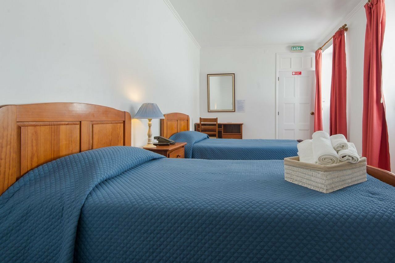 Comercial Boutique Guest House Ponta Delgada Buitenkant foto