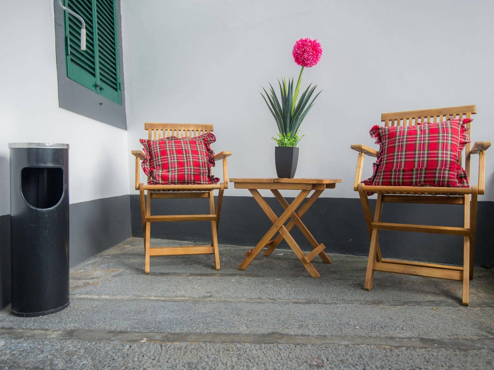 Comercial Boutique Guest House Ponta Delgada Buitenkant foto