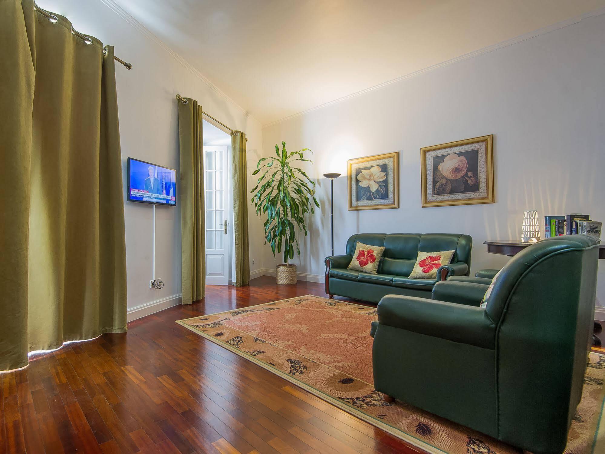 Comercial Boutique Guest House Ponta Delgada Buitenkant foto
